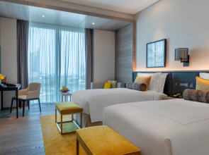 Taj Jumeirah Lakes Towers