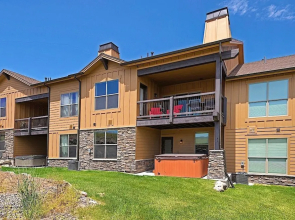 All Seasons Getaway by Casago