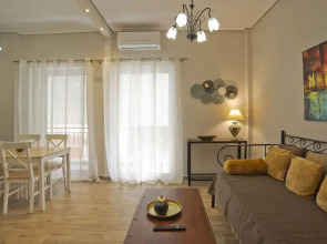 Ellie s Home in Moschato