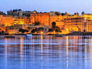Taj Fateh Prakash Palace