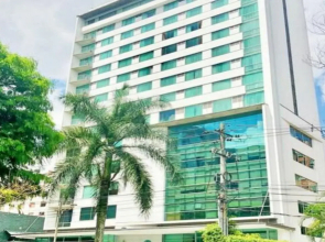 Novelty Suites Hotel