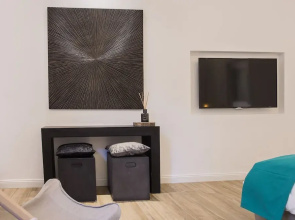 Erïk Langer S.Sofia Suites