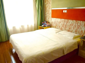 Shiyan Spring Fashion Hotel