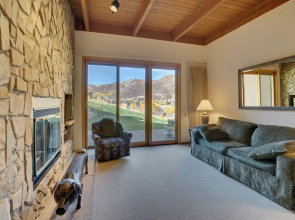 Slopeside Snowmass Townhome w/ Mountain Views!