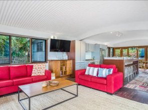 Fuller Holidays - Belongil Beachfront Pavilion, 18 Childe St