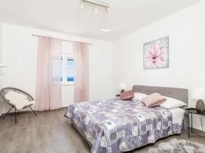 Beautiful Apartment in Sveti Juraj With Wifi and 2 Bedrooms