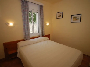 Cozy Apartment in Sant Feliu de Guíxols With Swimming Pool