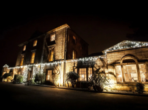 Strathaven Hotel