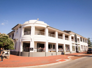 Cottesloe Beach Hotel