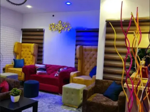 Amazing 6 BR House with High speed WiFi and Swimming pool