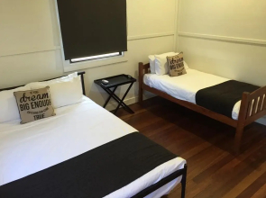 Gin Gin Budget Accommodation