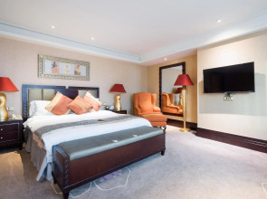 Royal Mediterranean Hotel