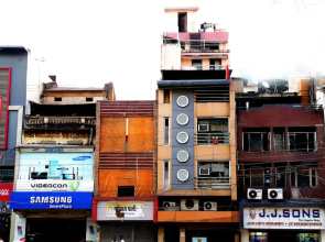 OYO Flagship 9131 Hotel Apsara