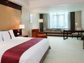 voco Guangzhou Shifu by IHG