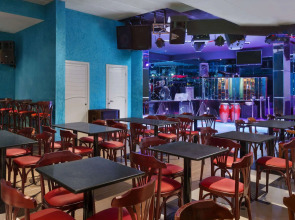 Howard Johnson by Wyndham Abu Dhabi