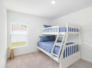 Springhill Retreat! 3 Bed, 2 Bath!