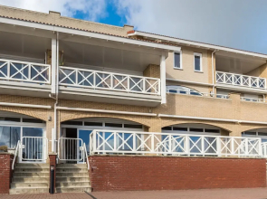 Luxurious 6-person Apartment in Grevelingenmeer Marina