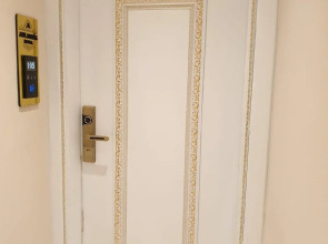 Atlantis Royal Hotel