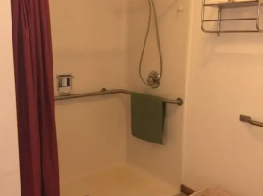 Scully's Manistee Outpost Motel