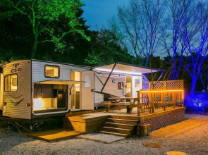 Gangneung Wow Park Caravan