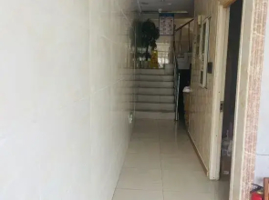 Zaihong Hotel