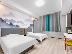 Manzhou Hotel (Zibo Zhoucun Tianxiang Park)
