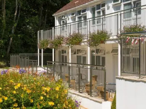 Ilex Lodge
