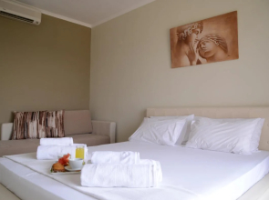 Crown Hotel