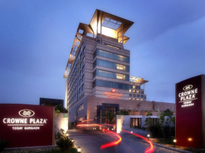 Crowne Plaza Hotel Gurgaon by IHG