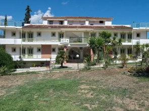 Marinos Apartments