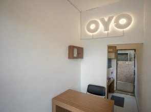 Lawang 15 Syariah by Oyo Rooms