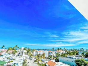 Studio Apart Hotel Rooftop Pool Beach