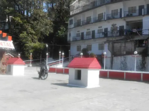 Hotel Vishnu Palace