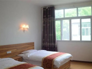 Mountain Bowang Natural Holiday Hotel