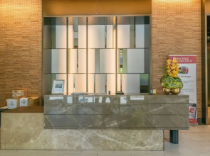 Skyline Luxury Home Suites at Newport II