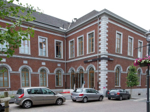 Eburon Hotel - Different Hotels