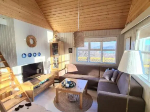 Cozy Cottage in Icelandic nature with Hot tub