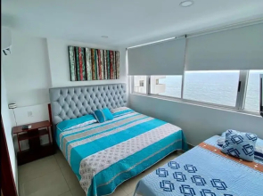 2 Bedroom Beachfront Apartment 2p1-al With Pool And Wifi