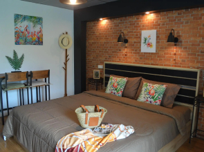 Dawnthaya Ayutthaya House