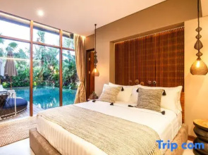 Luxury 6BR Canggu 400m to beach