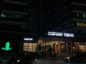 Elegant Condo at Symphony Tower 26C