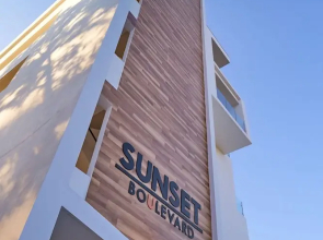 Sunset Blvd 3A - 2 Br Condo