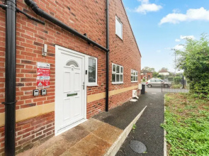 2 Bedroom Luxury Apartment Near Leeds City Centre