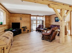 10 Person Holiday Home in Midsund