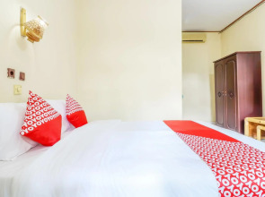 Super OYO 1654 Maha Bharata Kuta Inn