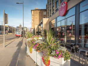 Garner Edinburgh Haymarket by IHG