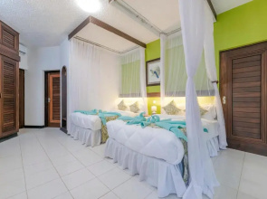 Safari Beach Hotel