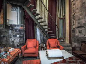 YangLiPing Art Hotel