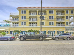 North Wildwood Condo - Beach Across Street!