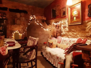 Room in Lodge - Romantic Christmas in a beautiful rural house ideal for a romantic getaway